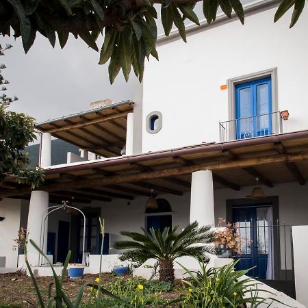 Villa Insolia Santa Marina Salina Eksteriør billede