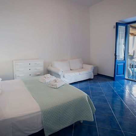 Villa Insolia Santa Marina Salina Eksteriør billede