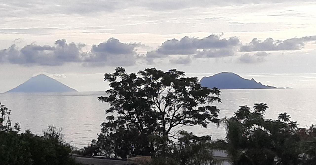 Villa Insolia Santa Marina Salina Eksteriør billede