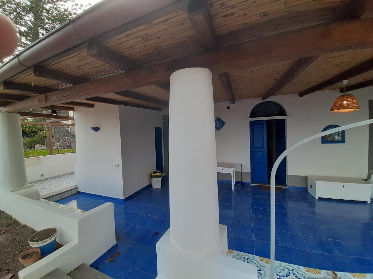 Villa Insolia Santa Marina Salina Eksteriør billede