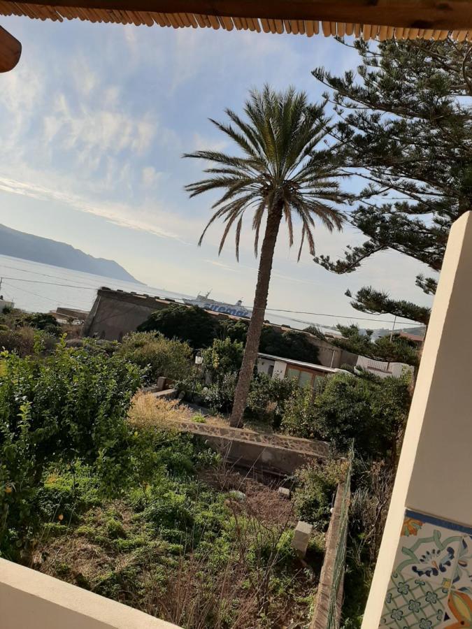 Villa Insolia Santa Marina Salina Eksteriør billede