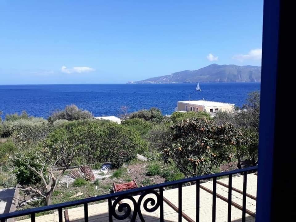 Villa Insolia Santa Marina Salina Værelse billede