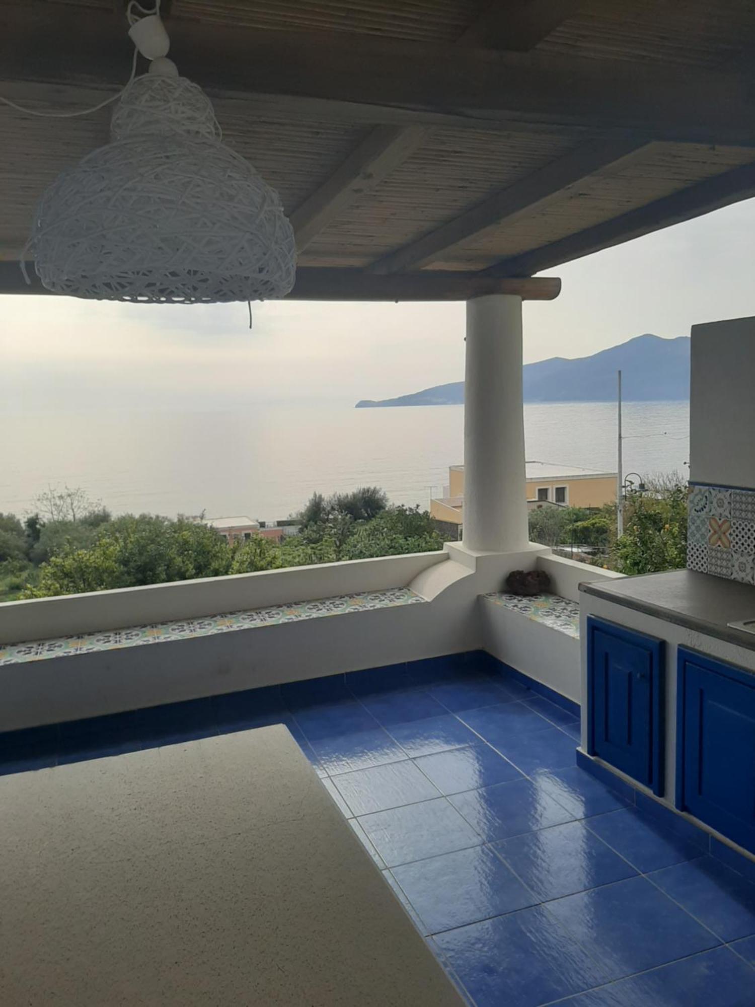 Villa Insolia Santa Marina Salina Værelse billede